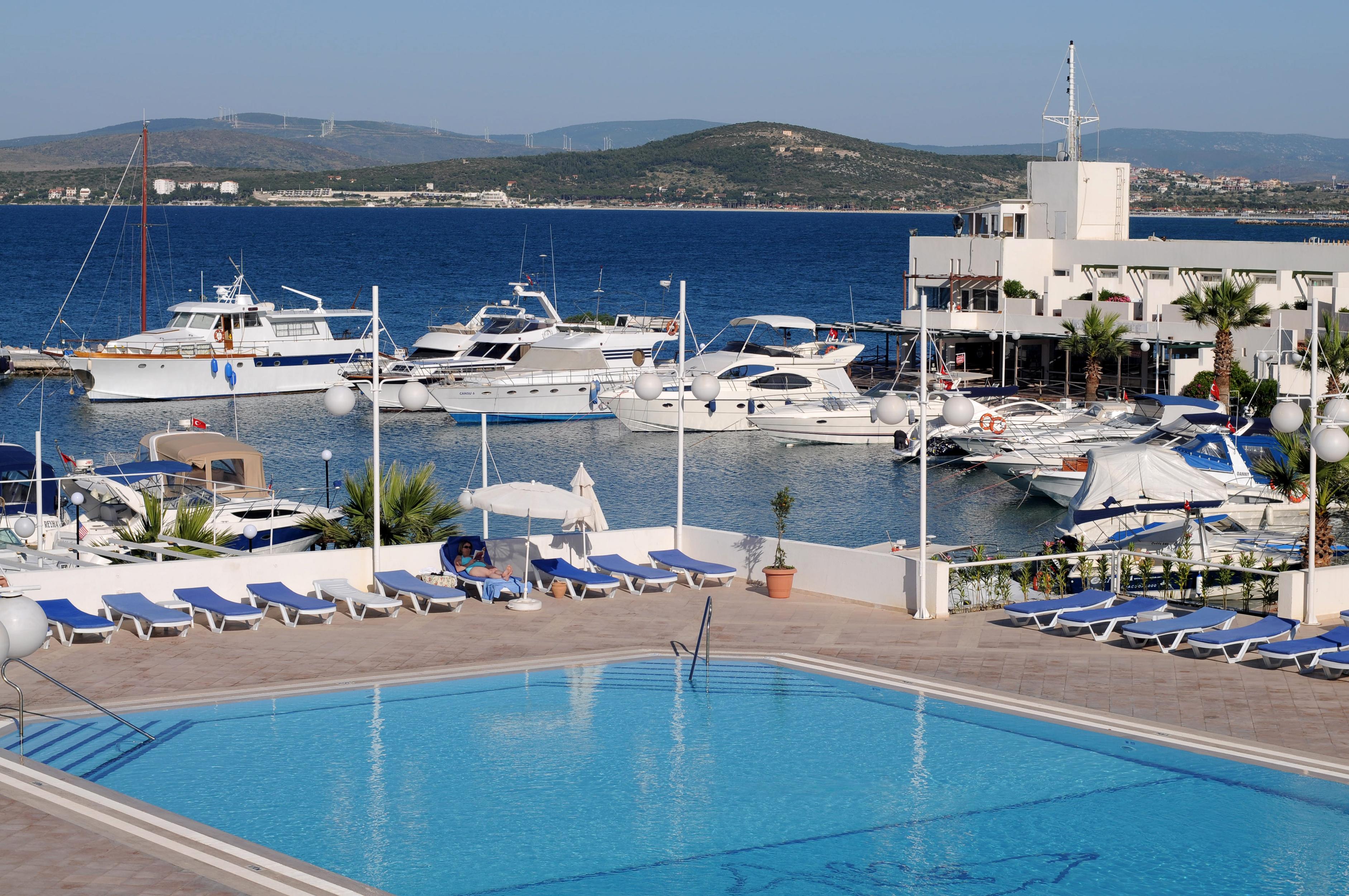 Altin Yunus Hotel & Spa - Кешме Экстерьер фото