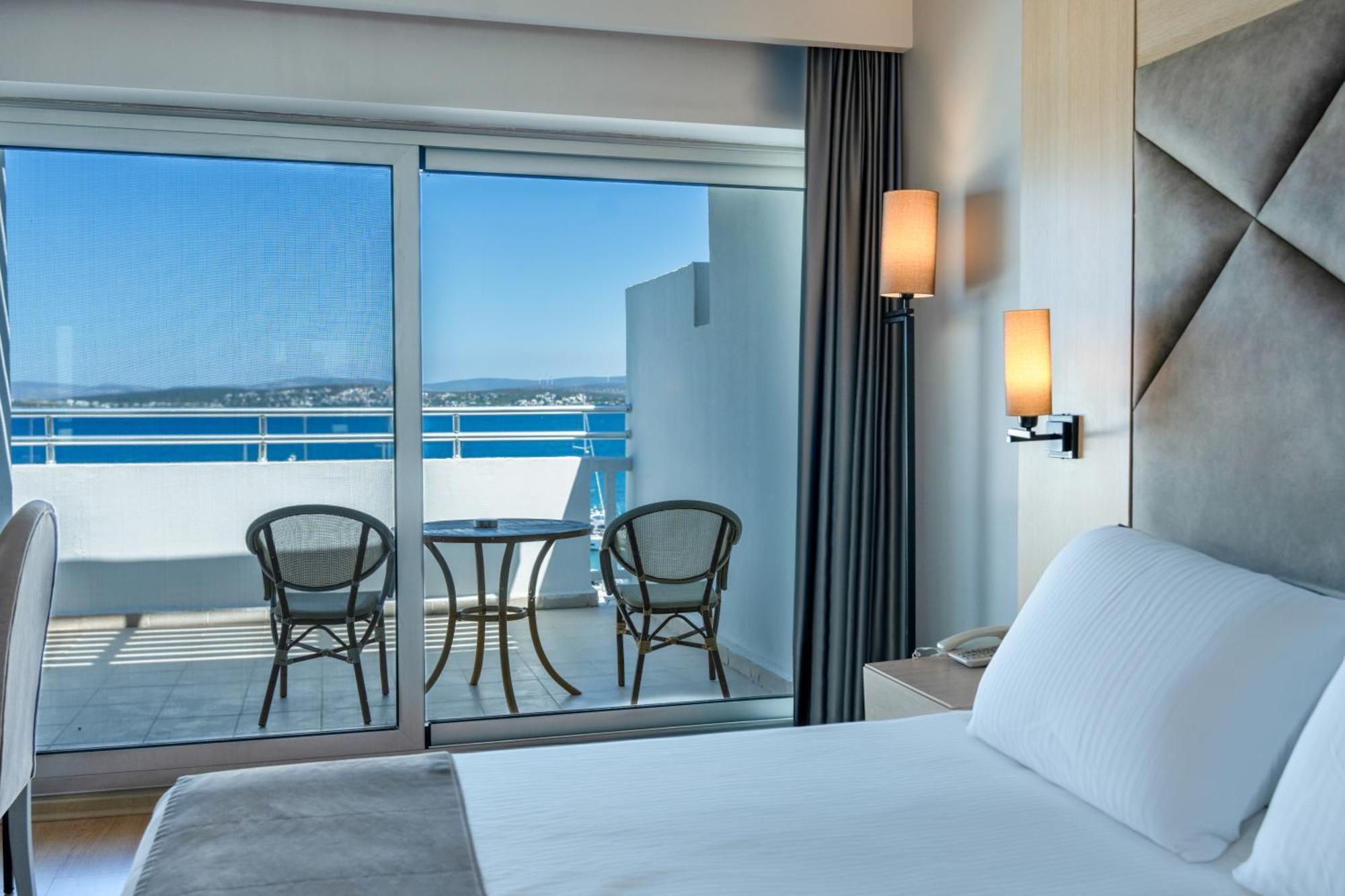Altin Yunus Hotel & Spa - Кешме Экстерьер фото