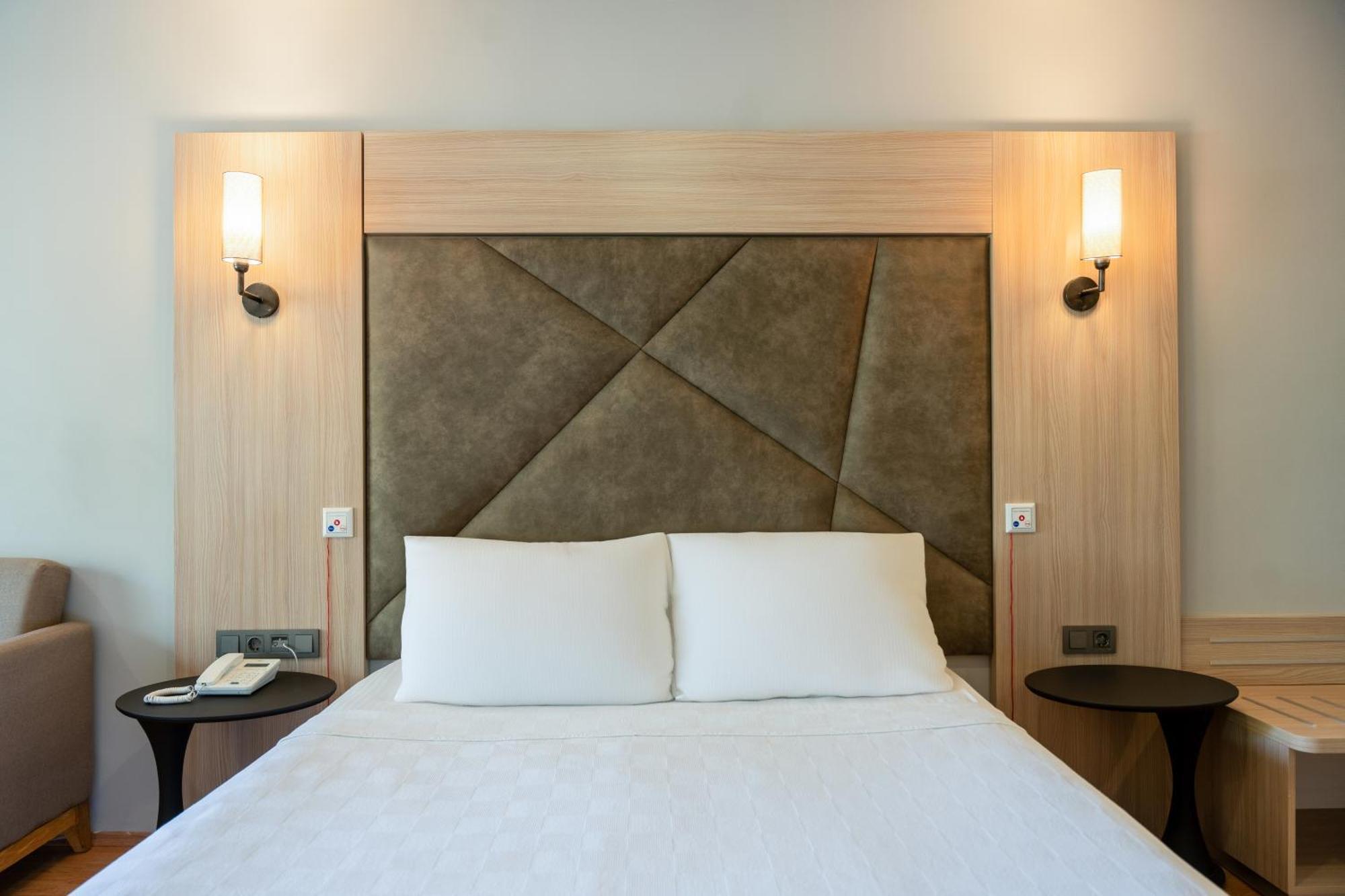 Altin Yunus Hotel & Spa - Кешме Экстерьер фото