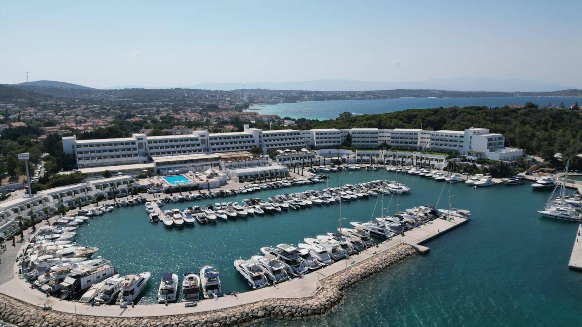 Altin Yunus Hotel & Spa - Кешме Экстерьер фото