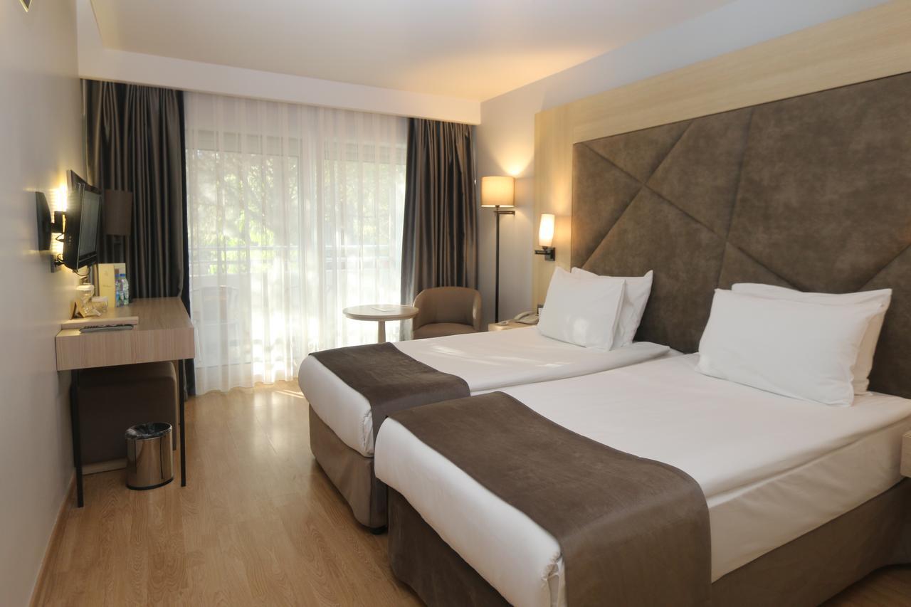 Altin Yunus Hotel & Spa - Кешме Экстерьер фото